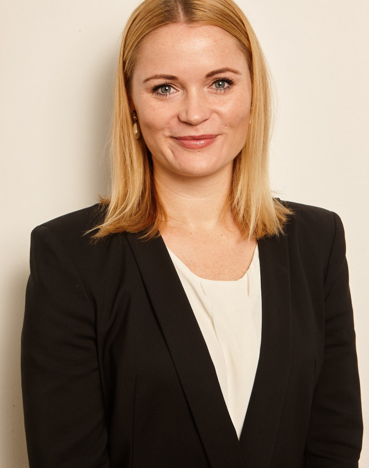 Heidi Sperling